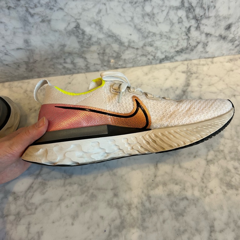 Nike React Flyknit Men’s Sneaker Size 9 – Lightly Used - Picture 5 of 10